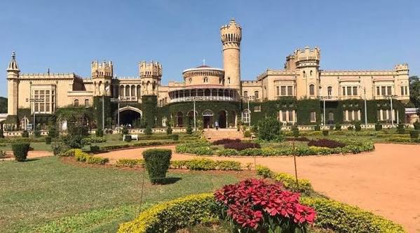 10 Best Tourist Places in Bangalore for an Unforgettable Trip Bangalore Palace – iconic heritage site in Bangalore