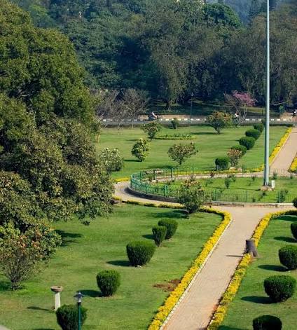 10 Best Tourist Places in Bangalore for an Unforgettable Trip Beautiful Cubbon Park, one of the top tourist places in Bangalore