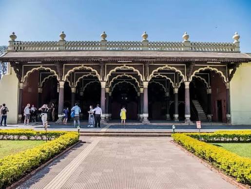 10 Best Tourist Places in Bangalore for an Unforgettable Trip Historic Bangalore Fort tourist attraction
